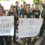 Jurnalis Dan Mahasiswa Surabaya, Menolak RUU Penyiaran Serta Menolak Pembukaman Pers